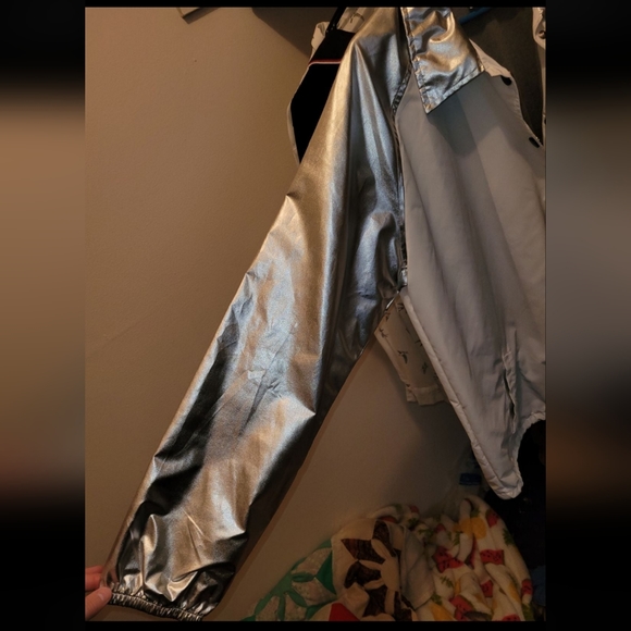 VS pink limited edition silver foil and white windbreaker - Picture 5 of 5